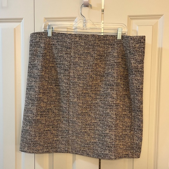 Express Outlet Marled Lined Skirt Size XL - Picture 4 of 12